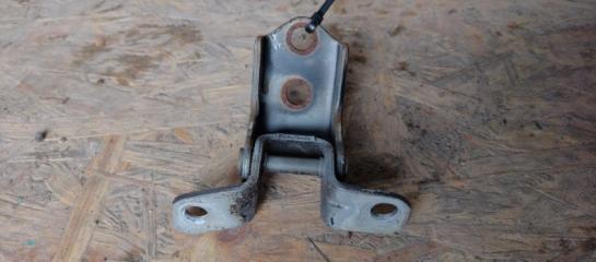 Петля двери нижняя передняя левая MAZDA 3 BK 03-08