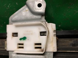 Стеклоподъемник передний правый ALTIMA L33 12-18