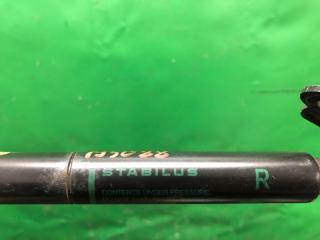 Амортизатор крышки багажника задний правый TOYOTA SIENNA 11-16 GSL30 3.5 2GR-FE