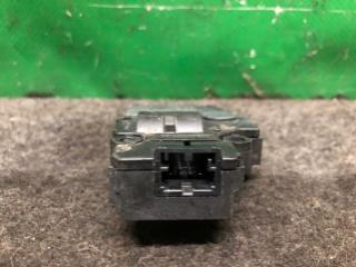 Моторчик заслонки печки QX30 16-20 2017 Внедорожник 2.0 20PET