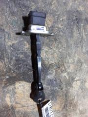 Ограничитель двери передний левый CROSSTOUR 09-15 2015 Внедорожник 2.4