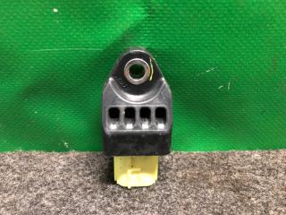 Датчик удара передний левый TOYOTA SIENNA 11-16 2012