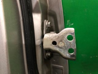 Петля двери верхняя задняя левая MITSUBISHI GALANT 03-12 2009 Б/У Петля двери верхняя задняя левая MITSUBISHI GALANT 03-12 2009