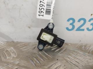Датчик удара передний левый 6 GH 07-12 2011 GH 2.5