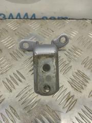 Петля двери нижняя задняя правая TOYOTA AURIS 06-12