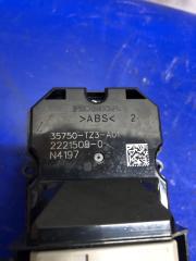 Блок управления стеклоподъемниками передний левый TLX 14-17 2015 Седан 2.4