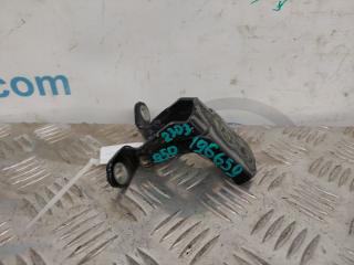 Петля двери нижняя передняя левая INFINITI Q50 15-20 2017