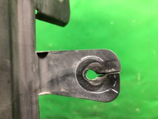 Дефлектор радиатора левый NISSAN SENTRA (B16) 06–12