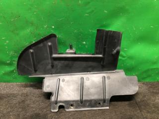 Дефлектор радиатора правый NISSAN SENTRA (B16) 06–12