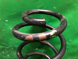 Пружина задней подвески задняя QX30 16-20 2017 Внедорожник 2.0 20PET