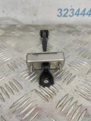 Ограничитель двери задний правый INFINITI Q50 15-20 Седан 3.0 VR30DDTT