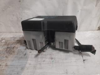 Блок предохранителей моторный отсек 5 CR 05-10 2009 Минивен 2.3