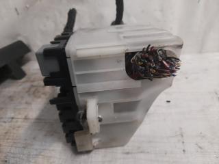 Блок предохранителей моторный отсек 5 CR 05-10 2009 Минивен 2.3