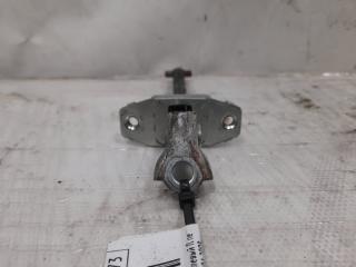 Ограничитель двери передний левый SX4 06-13 2008 Седан 2.0 J20A