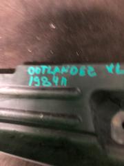 Накладка замка капота OUTLANDER XL 05-13 2006 Внедорожник 3.0