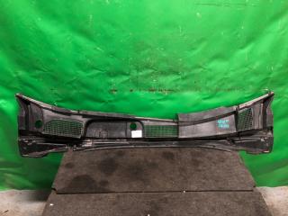 Пластик под лобовое стекло / Жабо ES350 06-12