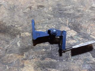 Петля двери задняя правая VOLKSWAGEN JETTA USA 10-17 2016 Б/У Петля двери задняя правая VOLKSWAGEN JETTA USA 10-17 2016