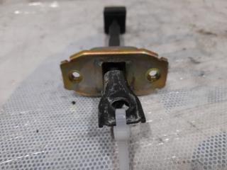 Ограничитель двери задний левый MITSUBISHI OUTLANDER XL 05-13 Внедорожник 3.0 6B31