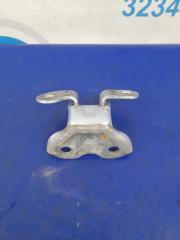 Петля двери верхняя задняя правая AURIS 06-12