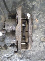 Суппорт тормозной передний левый FORESTER SG 02-07 2007 Внедорожник 2.5 EJ253