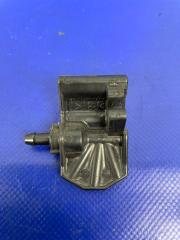 Форсунка омывателя стекла M35/M45 04-10 2006 Седан VQ35DE