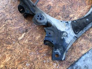 Балка передней подвески передняя LS460 06-12