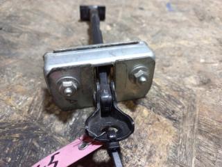 Ограничитель двери передний левый CX-5 (KE) 11-17