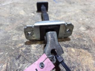 Ограничитель двери передний левый I30 FD 07-12