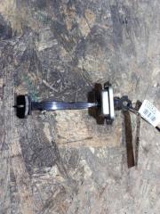 Ограничитель двери передний левый NISSAN ALTIMA L33 12-18 2014