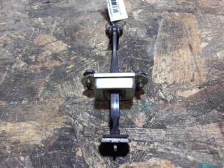 Ограничитель двери передний правый NISSAN MURANO Z50 02-07