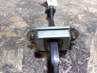 Ограничитель двери передний правый MURANO Z50 02-07