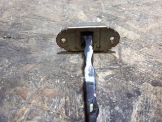 Ограничитель двери передний левый G35 03-07