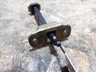 Ограничитель двери задний правый PAJERO SPORT 96-09 2001 Внедорожник 3.0