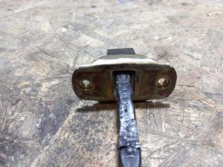 Ограничитель двери задний правый OUTLANDER 03-07 2004 Внедорожник 2.4