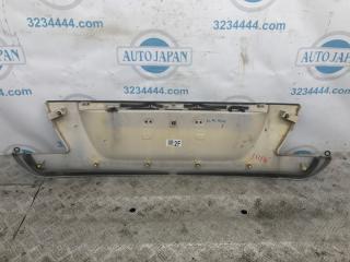 Накладка крышки багажника задняя LS460 06-12