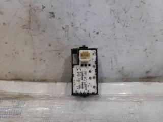 Кнопка стеклоподъемника передняя правая PRIUS - 30 09-17 2010 Хэтчбек 1.8 2ZR-FXE