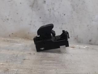Кнопка стеклоподъемника задняя правая PRIUS - 30 09-17 2010 Хэтчбек 1.8 2ZR-FXE