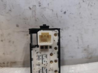 Кнопка стеклоподъемника задняя правая PRIUS - 30 09-17 2010 Хэтчбек 1.8 2ZR-FXE