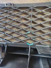 Решетка переднего бампера 3 BK 03-08