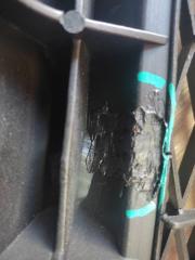 Решетка переднего бампера 3 BK 03-08