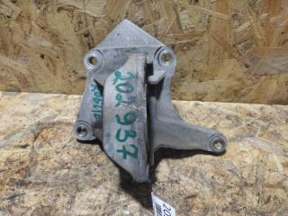 Кронштейн промежуточного вала правый ROGUE 08-15 2011 2.5 QR25DE