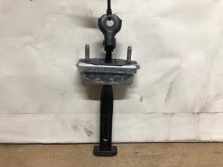 Ограничитель двери передний левый FOCUS 10-18 2012 Хетчбек 2.0L GDI I4 flex fuel engine