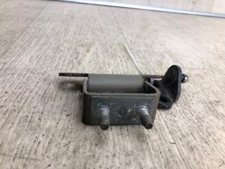 Петля крышки багажника задняя правая KIA SORENTO XM 09-14 XM 3.5 G6DC