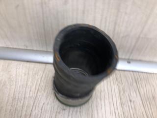 Патрубок интеркулера PASSAT B8 14- 2015 A32 1.8 CPRA