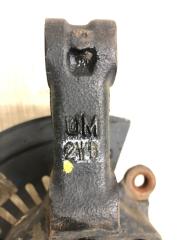 Кулак поворотный передний левый KIA SORENTO UM 14- UM 2.4 G4KJ