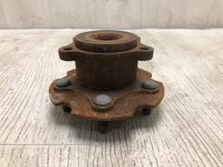 Ступица задняя TOYOTA RAV4 13-19 2017