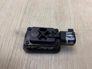 Кнопка открывания багажника наружная ESCAPE 12-19 2018 TM2 1.5 M9MA