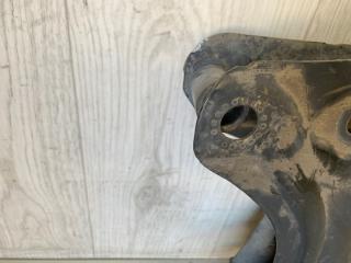 Балка передней подвески PASSAT B7 11-15 2013 A32 CBTA 2.5L