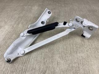 Петля крышки багажника правая BEETLE 11-19 2012 5C1 2.5 CBUA