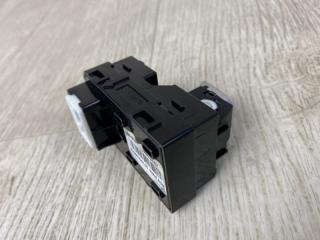 Кнопка стеклоподъемника задняя SPORTAGE QL 15-21 2017 QL 2.4 G4KJ